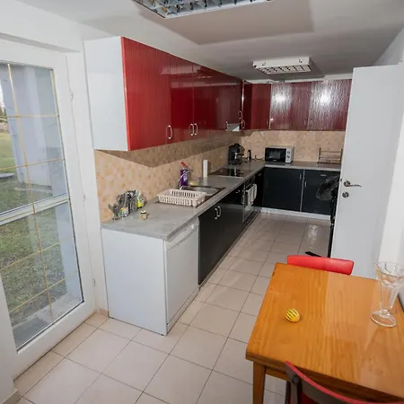 Ipoly Velo Vendeghaz Apartmán *